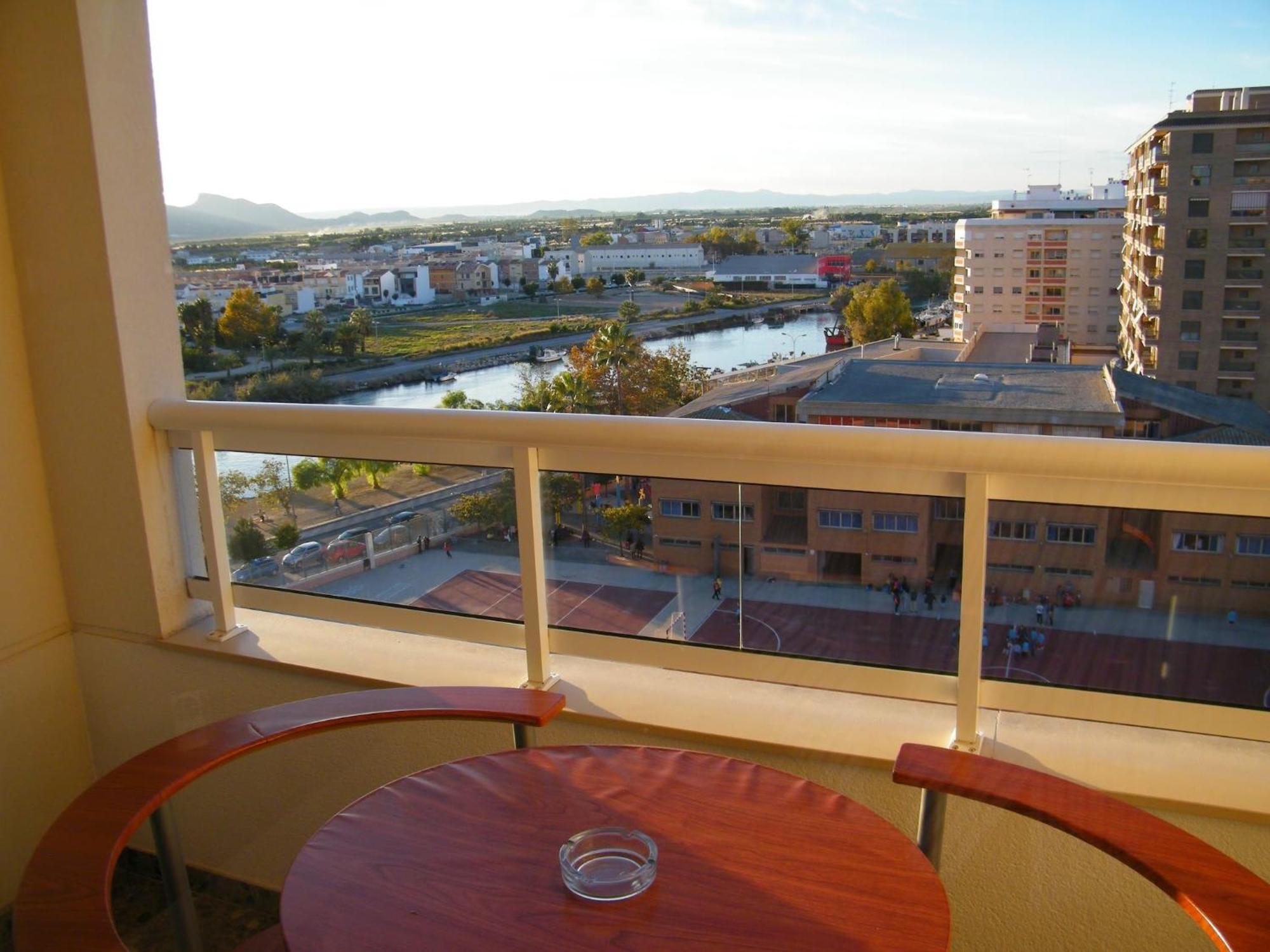 Apartamentos Milenio 쿠엘라 객실 사진